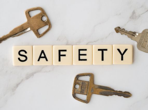 Consideraciones de seguridad