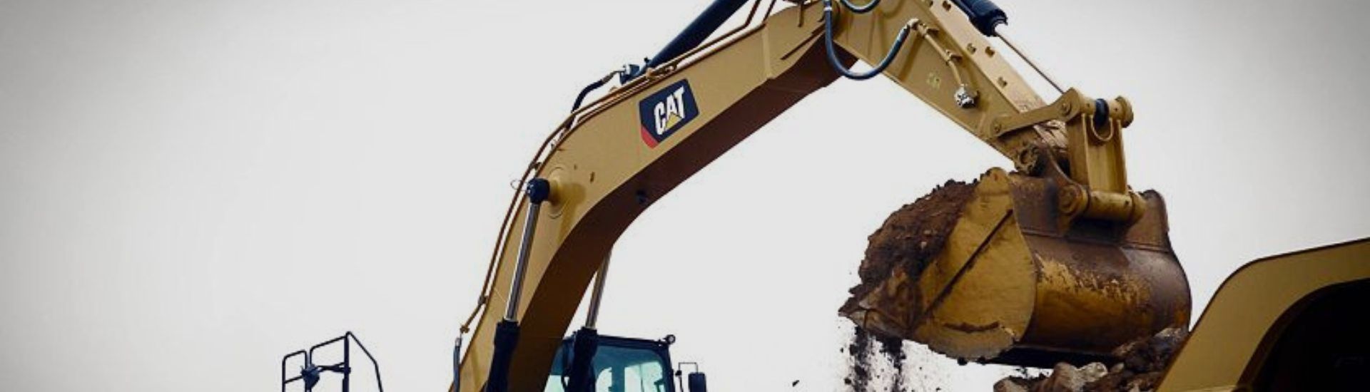 Cucharón excavador Cat