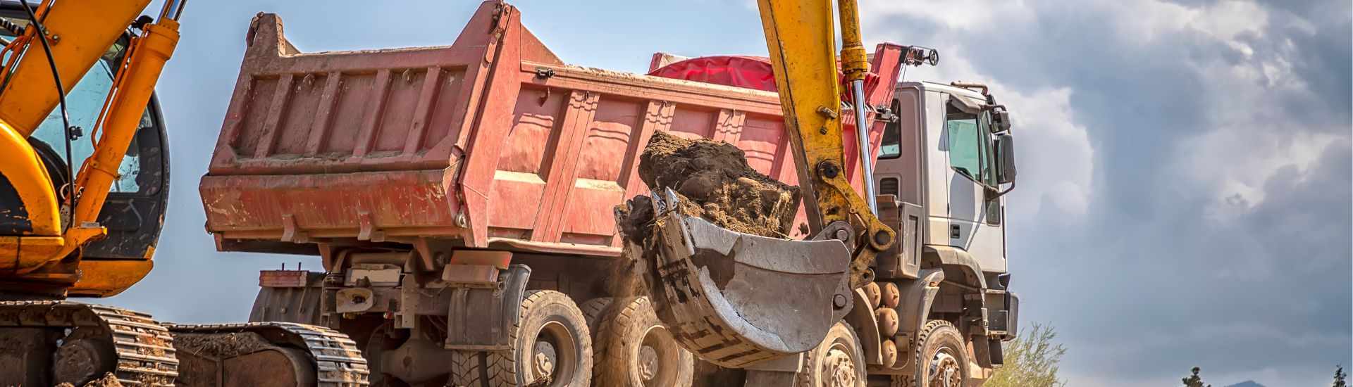 Bujes y pasadores para excavadoras NewReach
